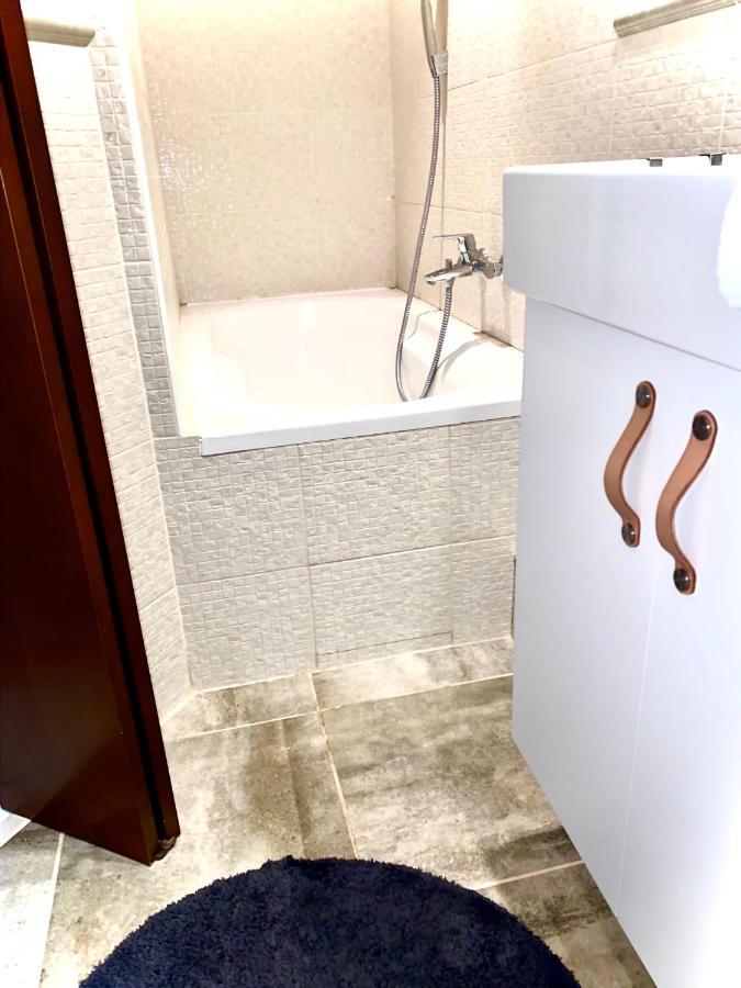 Apartman Rea Komarno Bagian luar foto